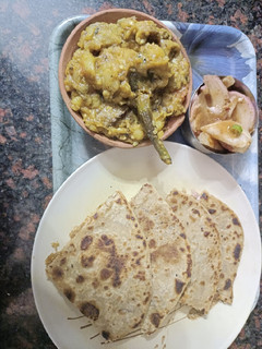 बैंगन भरता सत्तू का पराठा (baingan bharta sattu ka paratha recipe in Hindi) रेसिपी मुख्य फोटो