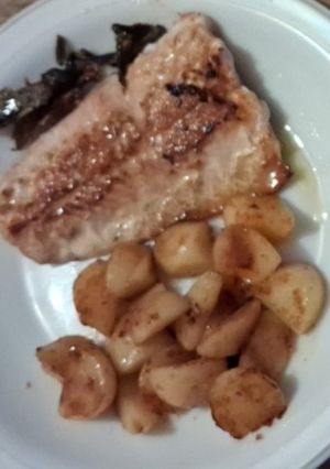 Una foto de Salmón con Patatas