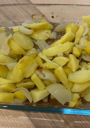 A picture of Baked garlic potato.
