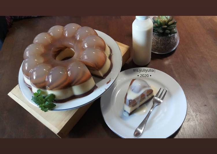 Marie Regal Puding 3 lapis