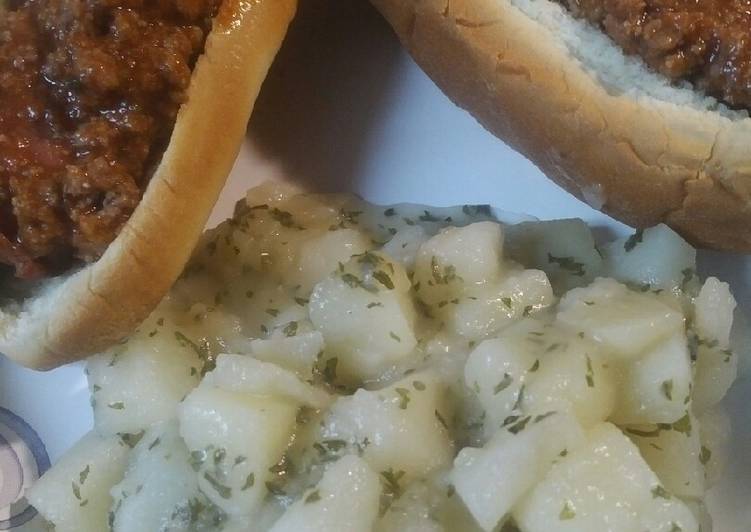 Hotdogs with Marinara Meat Sauce Hotdogs with Marinara Meat Sauce