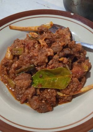 Foto resep Krengsengan pedas daging kambing (ide olahan daging qurban) simple
