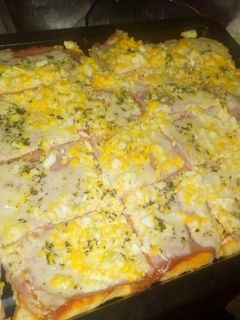 Una foto de Pizza casera súper fácil y rápida