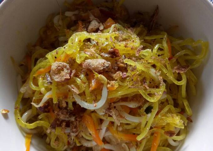 Cara Membuat Mie kenyol bumiayu Istimewa