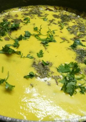 A picture of Dahi kadhi.