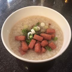 A picture of Super simple congee (Chinese rice porridge).