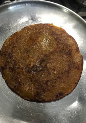 ઘઉં અને ગોળ ની પેનકેક(Wheat and Jaggery Pancake Recipe in Gujarati) રેસીપી મુખ્ય ફોટો