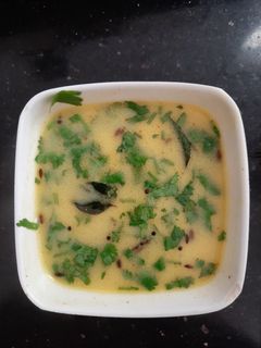 કઢી (Kadhi Recipe In Gujarati) રેસીપી મુખ્ય ફોટો