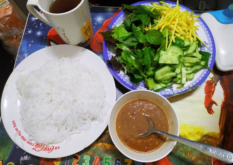 Recipe: Appetizing Món quốc dân cho sinh viên: Bún Mắm!