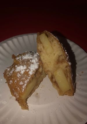 A picture of Apple beignets.