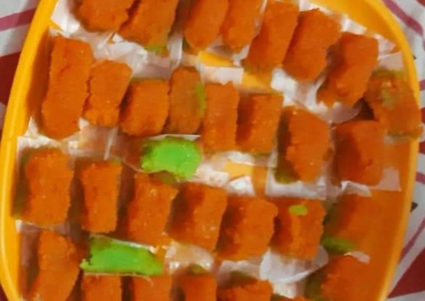 Tri colour coconut burfi