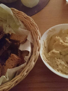 Una foto de Hummus