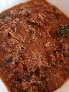 A picture of Stewed Minced Meat Mixed with Chicken Gizzards.