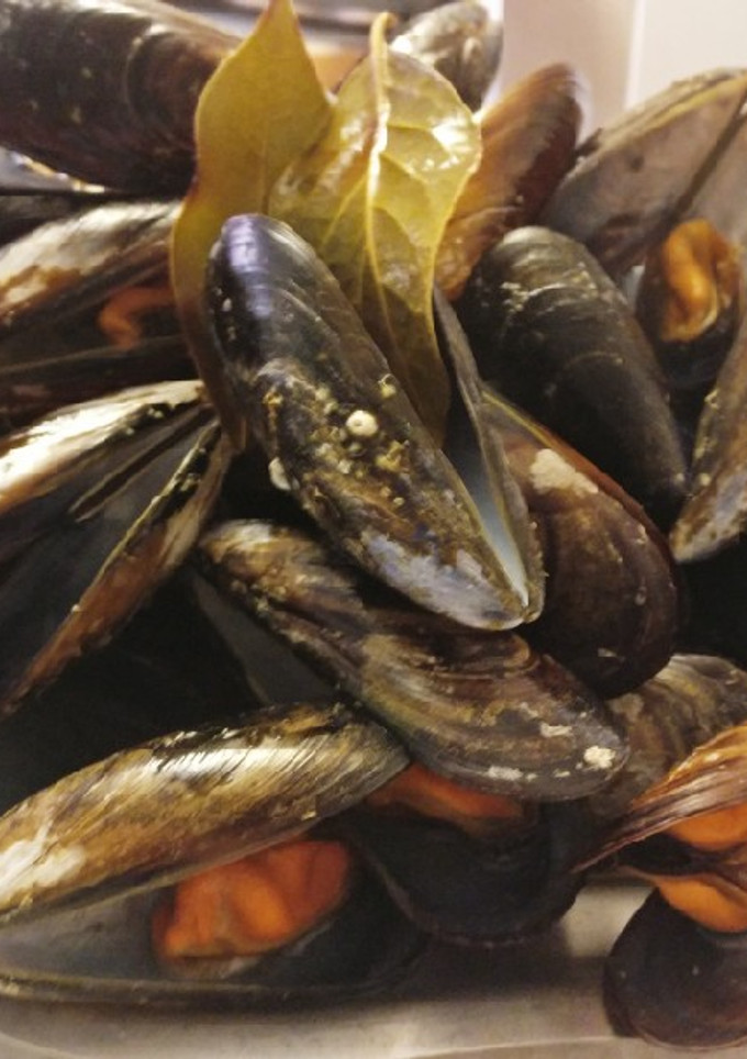 Una foto de Mejillones al vapor