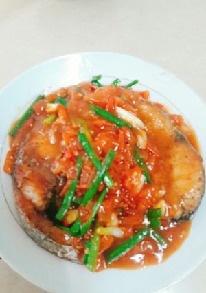 Hình của món Cá thu sauce cà.