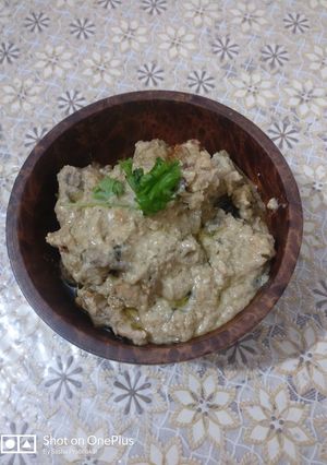 A picture of Creamy Cashew Chicken.