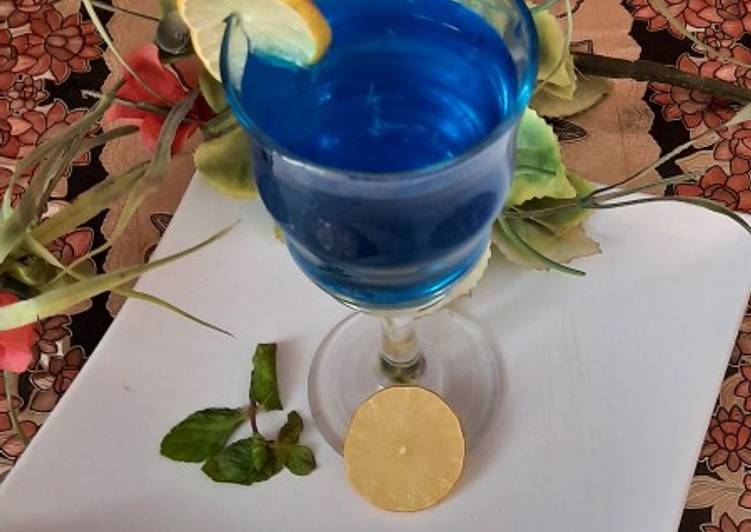 Blue moon drink