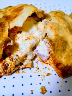 Una foto de Calzone de chorizo picante estilo Raki