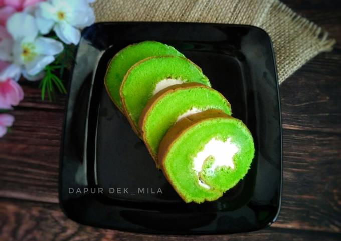 Bolu Gulung Pandan 3 Telur