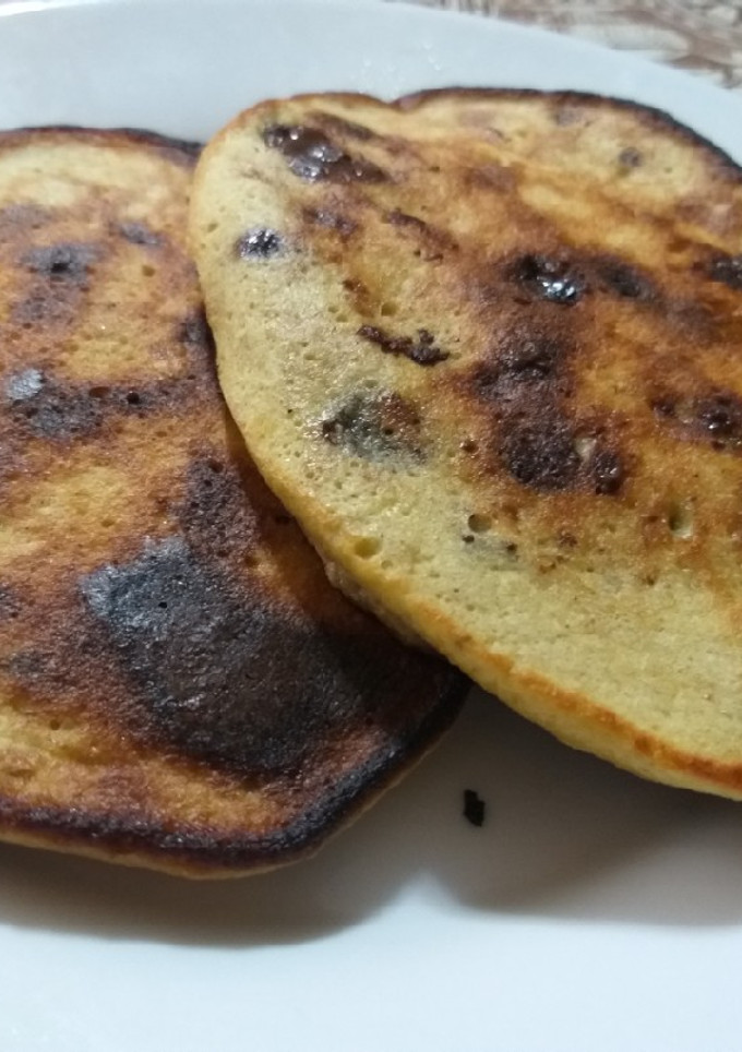 Una foto de Tortitas de plátano y chocolate negro