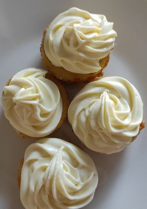 Φωτογραφία της συνταγής Cupcakes με γλάσο από ζαχαρούχο γάλα