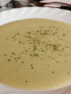 Una foto de Crema de Calabacín al queso Emmental