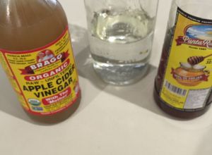 Una foto de Toma de Salud de Vinagre con La Madre 