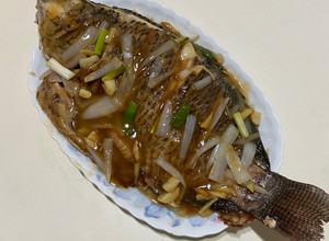 糖醋吳郭魚 的食譜成品照片