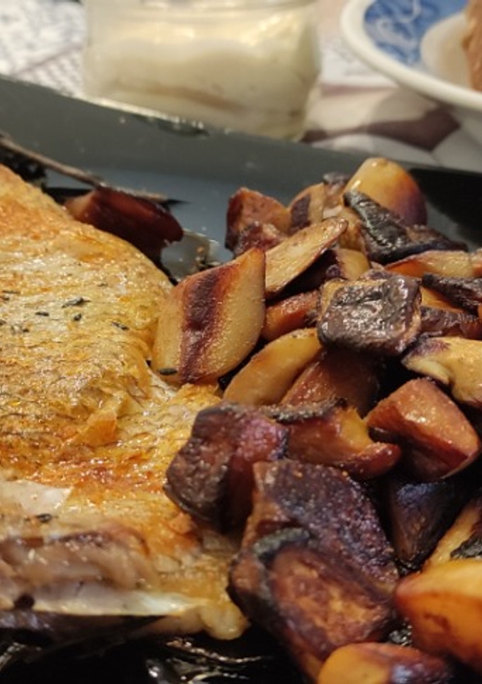 Una foto de Urta a la Plancha con Boletus al Wok con Mayonesa de Trufa