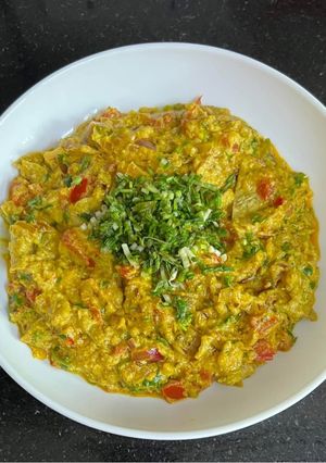 A picture of Vaghareli Lasaniya (Green Garlic) Rotli.