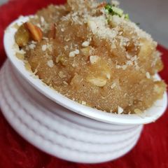A picture of Suji halwa.