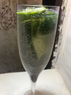 A picture of Virgin mojito.
