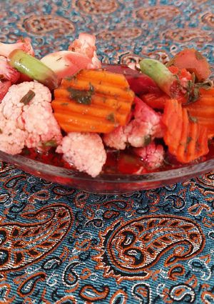 عکسی از دستور ترشی مخلوط یا هفت بیجار