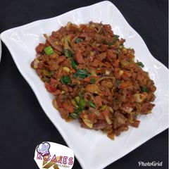 A picture of Chicken sausage beef sauce.