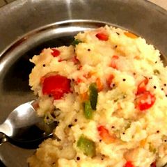 A picture of Vegetable Rawa Upma.