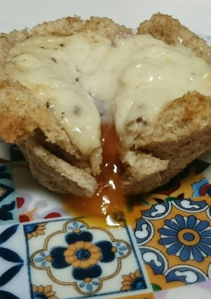 Una foto de Croque-madame (entrante de jamón y huevo)