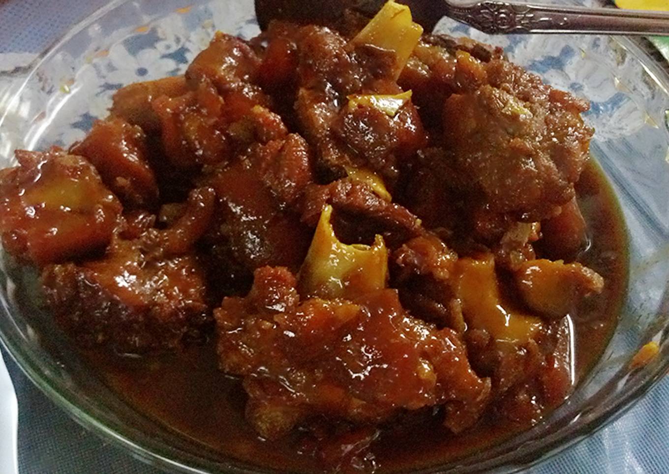 Braised pork leg