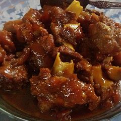 A picture of Braised pork leg.
