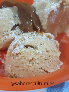 Una foto de Helado de Dulce de leche Light + 🥥