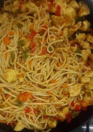 A picture of Spagetti and boiled plantain.