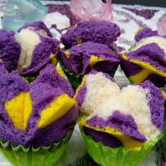 รูปของ Bolu kukus mekar lembut