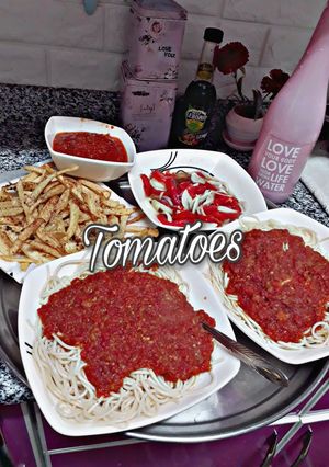 صورة لوصفة سباجيتي بصلصة الطماطم 🍎🍝