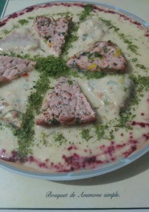 A picture of Royal pink cheese in white gravy.