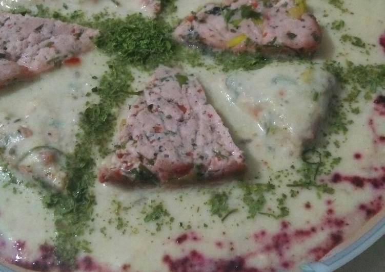 Royal pink cheese in white gravy