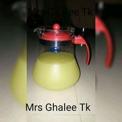 A picture of Ginger and cucumber drink.