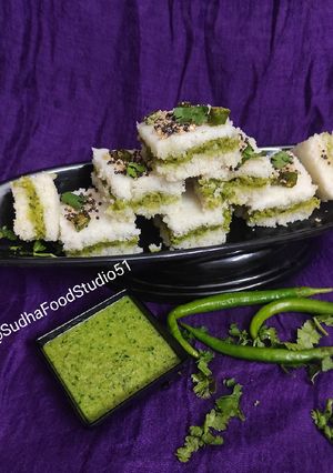 સેન્ડવીચ ઢોકળા (Sandwich Dhokla Recipe In Gujarati) રેસીપી મુખ્ય ફોટો