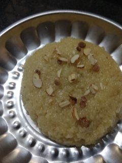 લાપસી (Lapsi Recipe In Gujarati) રેસીપી મુખ્ય ફોટો