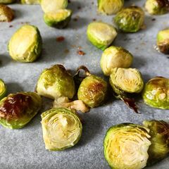 A picture of Brussels Sprouts with Yoghurt Sauce.