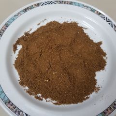 Mother's garam masala powder A picture of Mother's garam masala powder.