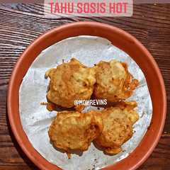 A picture of Tahu Sosis Hot.